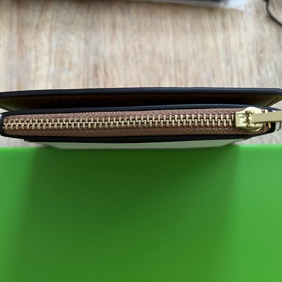 Authentic Coach Slim Card Wallet in Chalk and Brown Color Rainbow Color Logo On - Picture 4 of 6